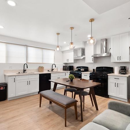 Modern Getaway In The Heart Of La Near Usc, Private Room With Share Living Room And Kitchen Los Angeles Exterior photo